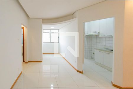 Sala de apartamento à venda com 2 quartos, 60m² em Estrela Dalva, Belo Horizonte