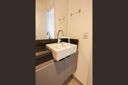 Lavabo de apartamento para alugar com 2 quartos, 68m² em Jardim Sul, Uberlândia