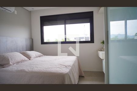 Quarto suite de casa para alugar com 3 quartos, 123m² em Campeche Central, Florianópolis