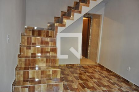 Sala de casa de condomínio para alugar com 2 quartos, 66m² em Piedade, Rio de Janeiro