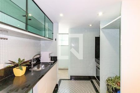 Cozinha de apartamento para alugar com 2 quartos, 75m² em Indianópolis, São Paulo