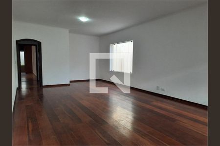 Casa à venda com 3 quartos, 220m² em Jardim Marajoara, São Paulo