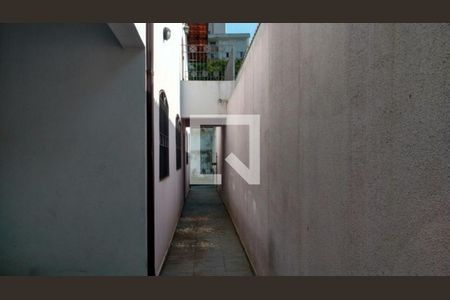 Casa à venda com 4 quartos, 290m² em Vila Vitorio Mazzei, São Paulo