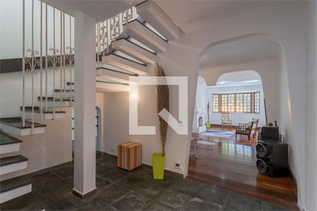 Casa à venda com 4 quartos, 340m² em Jardim dos Estados, São Paulo