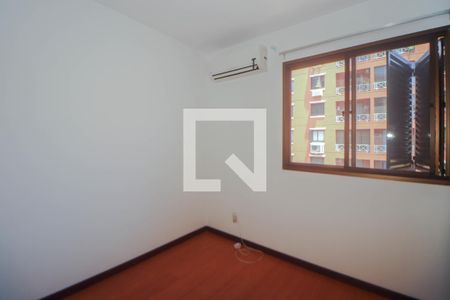 Quarto 2 de apartamento à venda com 3 quartos, 73m² em Chácara das Pedras, Porto Alegre