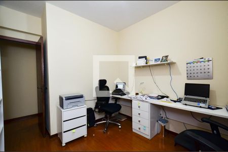 Quarto1 de apartamento à venda com 3 quartos, 85m² em Santo Antônio, Belo Horizonte