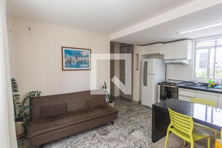 Sala de apartamento para alugar com 2 quartos, 104m² em Savassi, Belo Horizonte