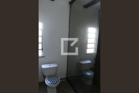 Banheiro de apartamento para alugar com 2 quartos, 100m² em Maria da Luz, Nova Iguaçu