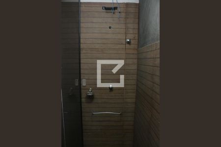 Banheiro de apartamento para alugar com 2 quartos, 100m² em Maria da Luz, Nova Iguaçu