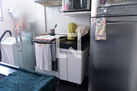 Cozinha de apartamento à venda com 2 quartos, 45m² em Sapucaias, Contagem