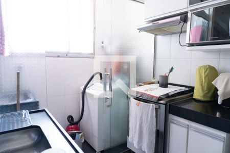 Cozinha de apartamento à venda com 2 quartos, 45m² em Sapucaias, Contagem