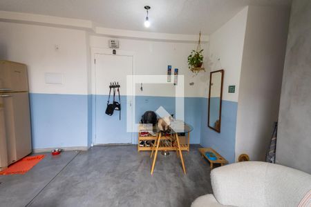 Sala de apartamento para alugar com 2 quartos, 42m² em Vila Ema, São Paulo