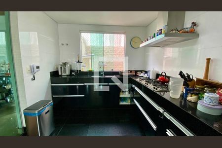 Cozinha de casa para alugar com 4 quartos, 270m² em Estoril, Belo Horizonte