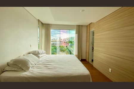 Quarto Suíte de casa para alugar com 4 quartos, 270m² em Estoril, Belo Horizonte