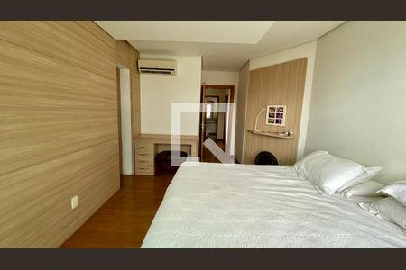 Quarto Suíte de casa para alugar com 4 quartos, 270m² em Estoril, Belo Horizonte