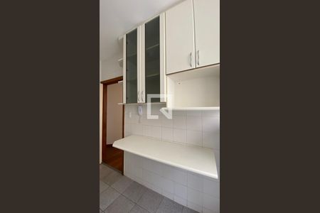 Cozinha de apartamento para alugar com 2 quartos, 75m² em Buritis, Belo Horizonte