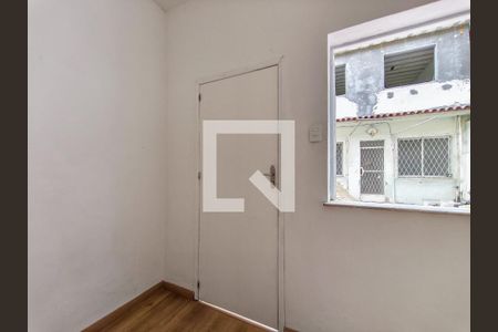 Entrada de apartamento para alugar com 2 quartos, 50m² em São Cristóvão, Rio de Janeiro