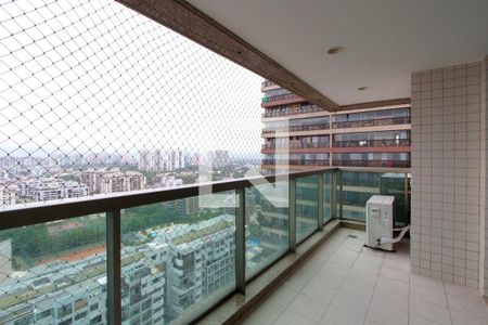 Varanda de apartamento para alugar com 4 quartos, 170m² em Barra da Tijuca, Rio de Janeiro