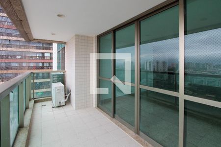 Varanda de apartamento para alugar com 4 quartos, 170m² em Barra da Tijuca, Rio de Janeiro