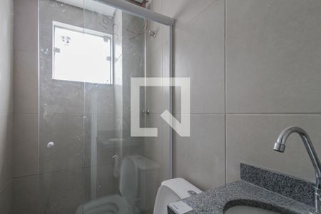 Banheiro de apartamento para alugar com 1 quarto, 38m² em Jardim Itapark Velho, Mauá