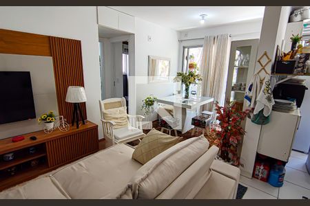 sala de apartamento para alugar com 2 quartos, 50m² em Taquara, Rio de Janeiro