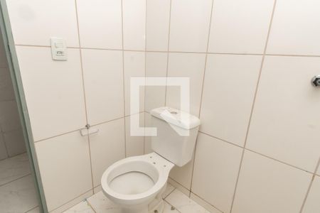 Banheiro de kitnet/studio para alugar com 1 quarto, 23m² em Eldorado, Contagem