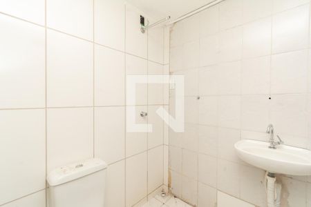 Banheiro de kitnet/studio para alugar com 1 quarto, 23m² em Eldorado, Contagem