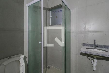 Banheiro de apartamento para alugar com 1 quarto, 42m² em Jardim Itapark Velho, Mauá