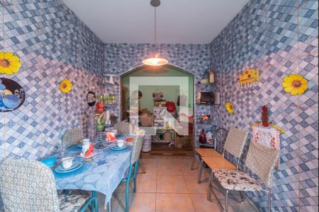 Casa à venda com 150m², 2 quartos e 2 vagas Casa à venda com 150m², 2 quartos e 2 vagasCozinha