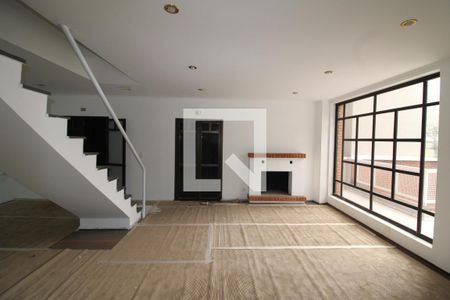 Sala de casa para alugar com 4 quartos, 440m² em Vila Ester (zona Norte), São Paulo