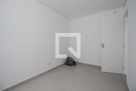 Quarto 2 de apartamento para alugar com 2 quartos, 44m² em Jardim Itapark Velho, Mauá