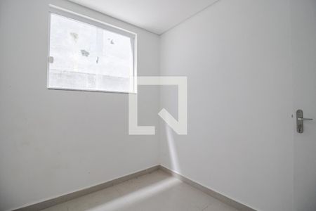 Quarto 1 de apartamento para alugar com 2 quartos, 44m² em Jardim Itapark Velho, Mauá