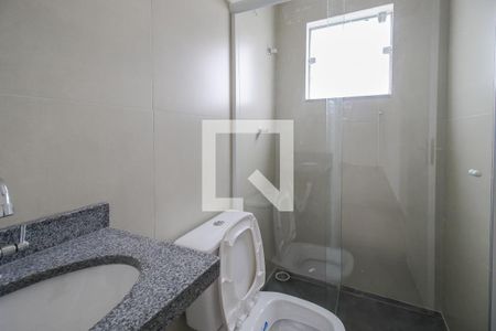 Banheiro de apartamento para alugar com 1 quarto, 41m² em Jardim Itapark Velho, Mauá