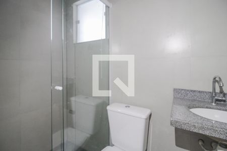 Banheiro de apartamento para alugar com 1 quarto, 41m² em Jardim Itapark Velho, Mauá