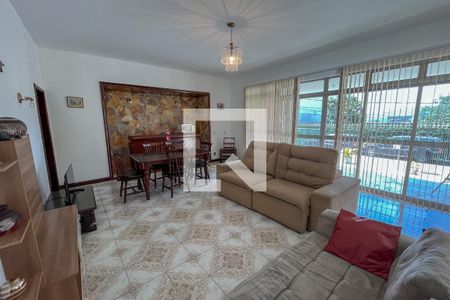 Sala de casa para alugar com 3 quartos, 350m² em Jardim Guanabara, Rio de Janeiro