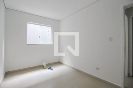 Quarto 2 de apartamento para alugar com 2 quartos, 45m² em Jardim Itapark Velho, Mauá