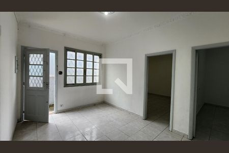 Sala de casa para alugar com 2 quartos, 68m² em Vila Matias, Santos