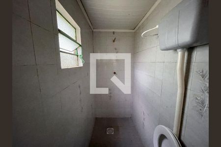 Banheiro de casa de condomínio para alugar com 1 quarto, 48m² em Santos Dumont, São Leopoldo