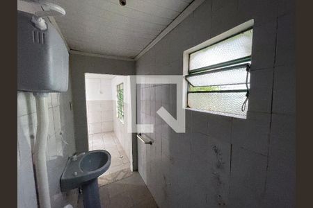 Banheiro de casa de condomínio para alugar com 1 quarto, 48m² em Santos Dumont, São Leopoldo