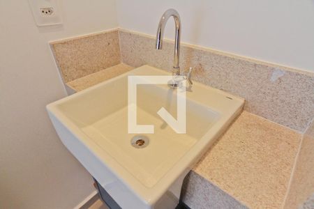 Lavabo de apartamento para alugar com 2 quartos, 80m² em Vila Primavera, São Paulo