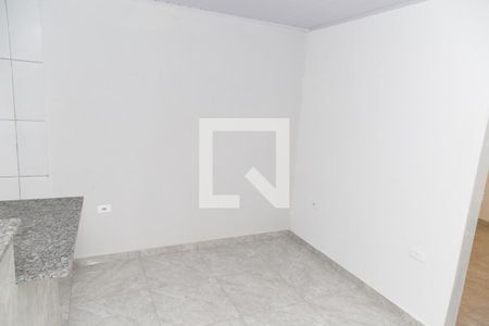 Sala de casa para alugar com 2 quartos, 43m² em Jardim Presidente Dutra, Guarulhos