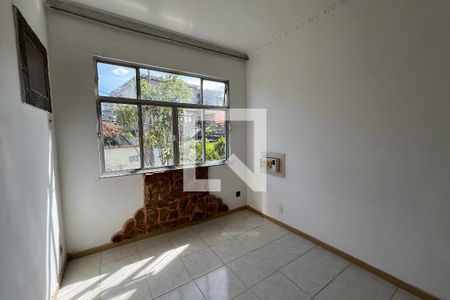 Quarto 1 de apartamento para alugar com 2 quartos, 70m² em Jardim Guanabara, Rio de Janeiro