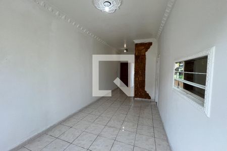 Sala de apartamento para alugar com 2 quartos, 70m² em Jardim Guanabara, Rio de Janeiro