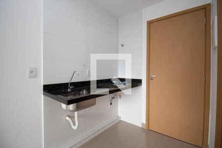 Cozinha de kitnet/studio para alugar com 1 quarto, 24m² em Taguatinga, Brasília