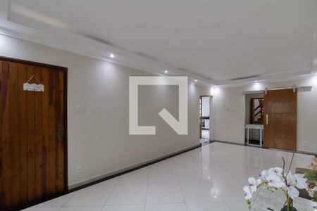 Sala de casa à venda com 5 quartos, 244m² em Jardim Vila Galvao, Guarulhos