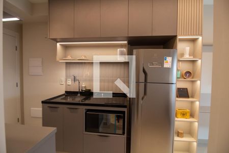 Cozinha de kitnet/studio para alugar com 1 quarto, 25m² em Jardim das Acacias, São Paulo