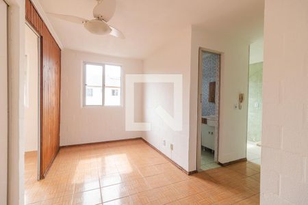 Sala de apartamento para alugar com 2 quartos, 58m² em Cavalhada, Porto Alegre