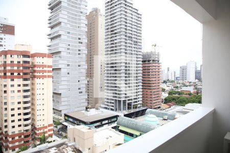 Varanda da Sala - Vista de apartamento para alugar com 2 quartos, 70m² em Setor Bueno, Goiânia