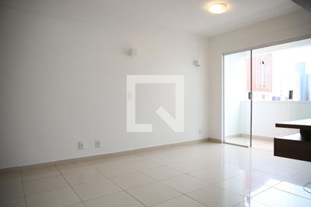 Sala de apartamento para alugar com 2 quartos, 70m² em Setor Bueno, Goiânia