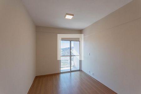 Apartamento à venda com 65m², 2 quartos e 1 vagaSala